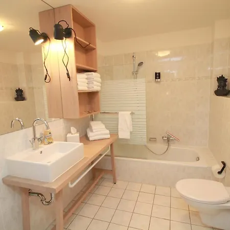 Design-wohnung Am Ploener Апартаменты